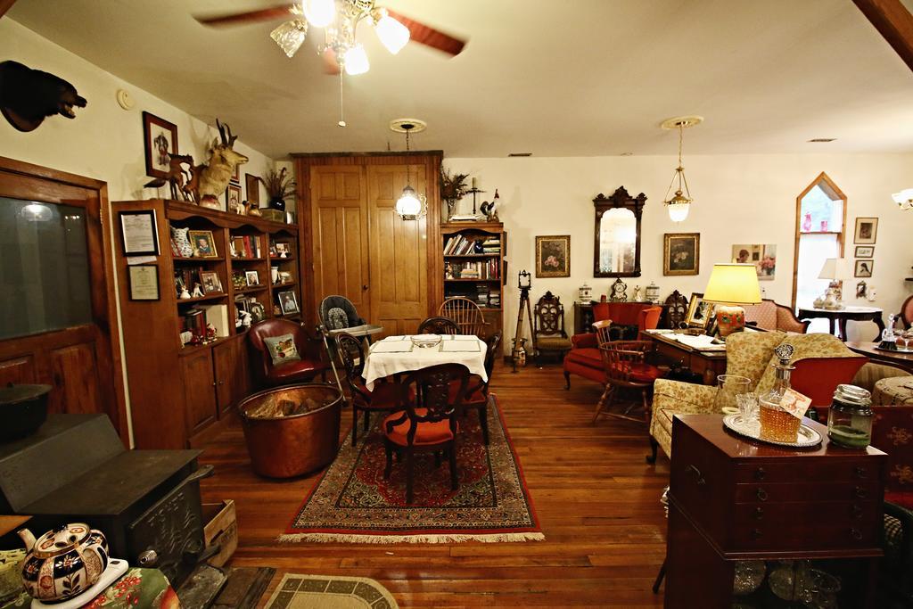 Burtonsville Ebenezer House Bed & Breakfast المظهر الخارجي الصورة